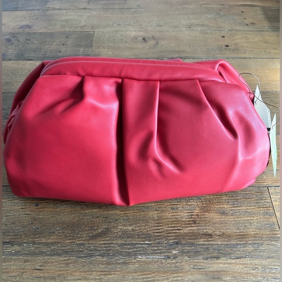 BADGLEY MISCHKA Vegan Leather LOGO CROSSBODY red bag - Picture 11 of 11